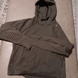 Women pull over green hood size large keeps you dry